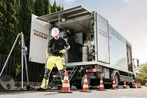 Effiziente und zuverlässige Dienstleistungen Effiziente und zuverlässige Dienstleistungen